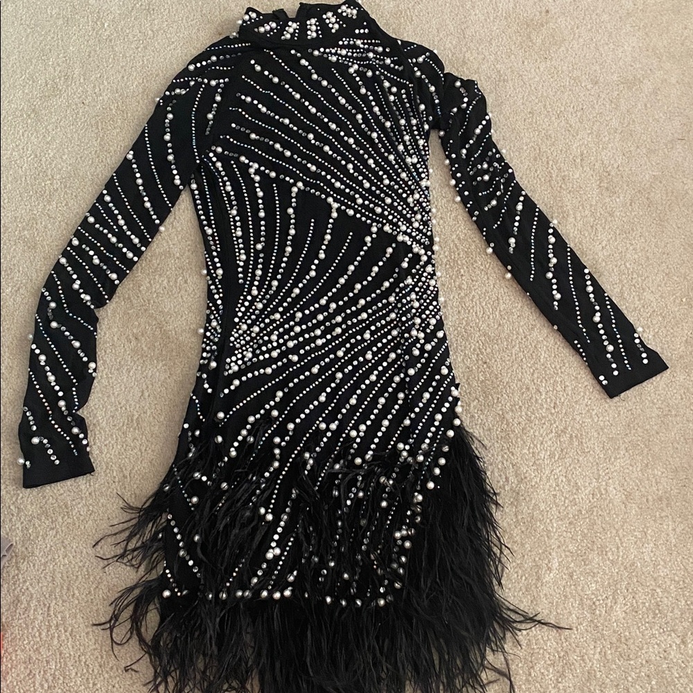 Queen Maria size small beaded with faux pearl embellishments - Picture 5 of 6